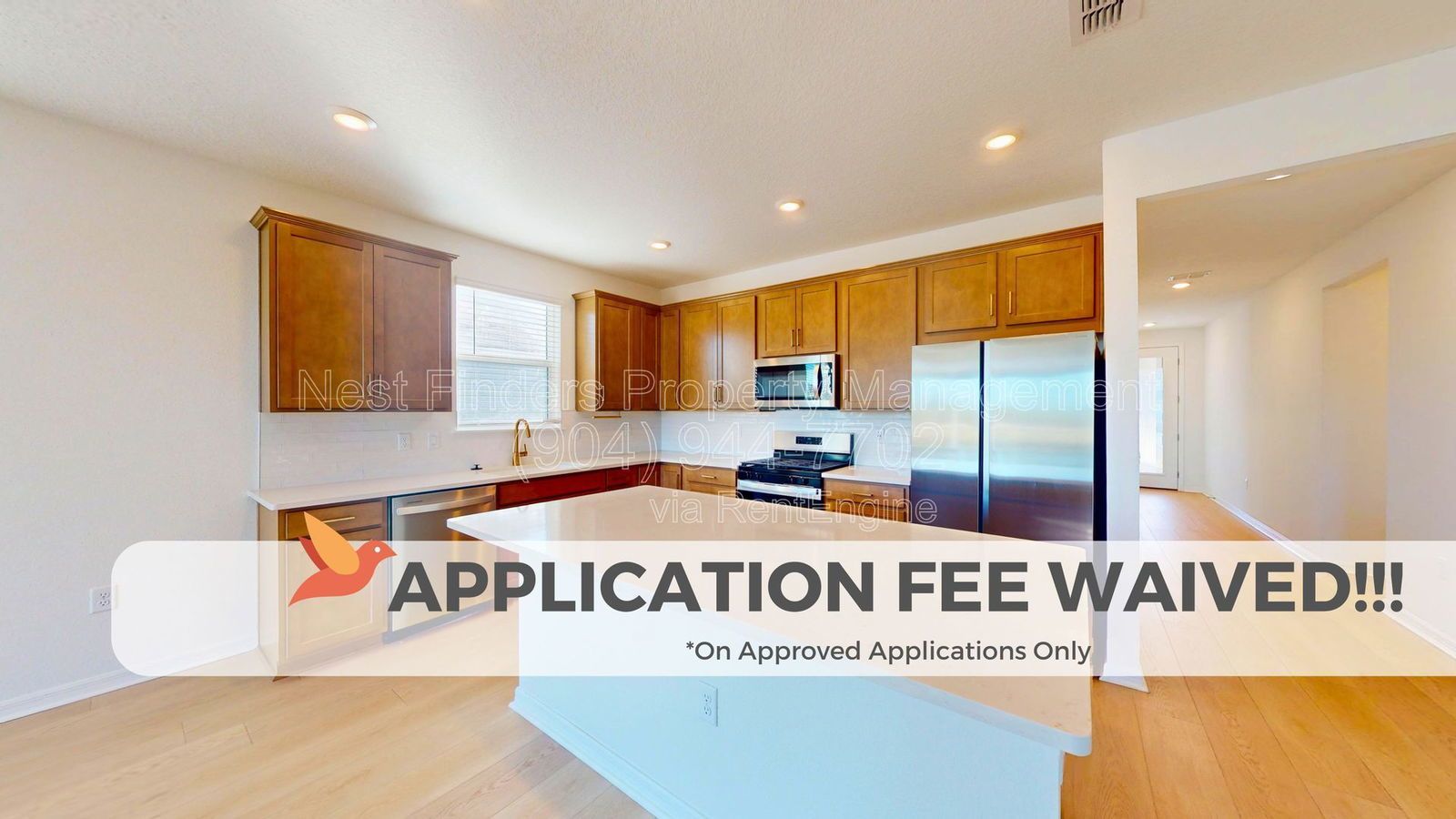 Like-new 4 bedroom, 2 bathroom home in Saint Johns features a coastal-style exterior! property image