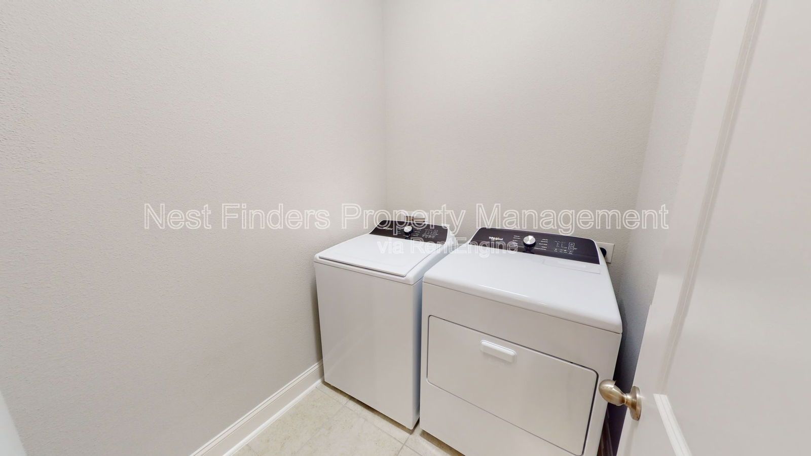 Luxury Toll Brothers townhome for rent in Oakwood at Nocatee. property image