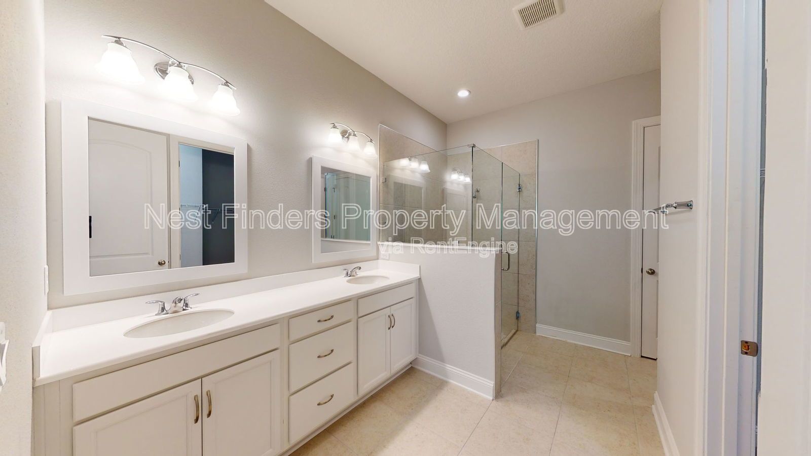 Luxury Toll Brothers townhome for rent in Oakwood at Nocatee. property image