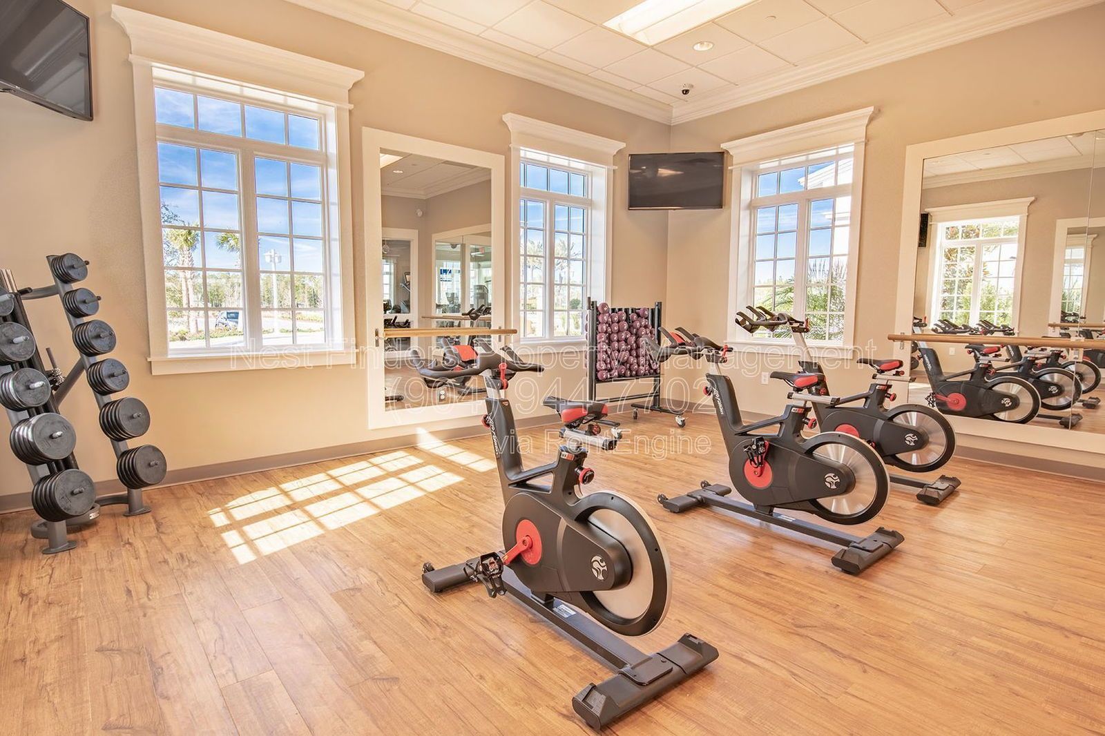 Stunning lakefront home for rent in Beacon Lake! property image