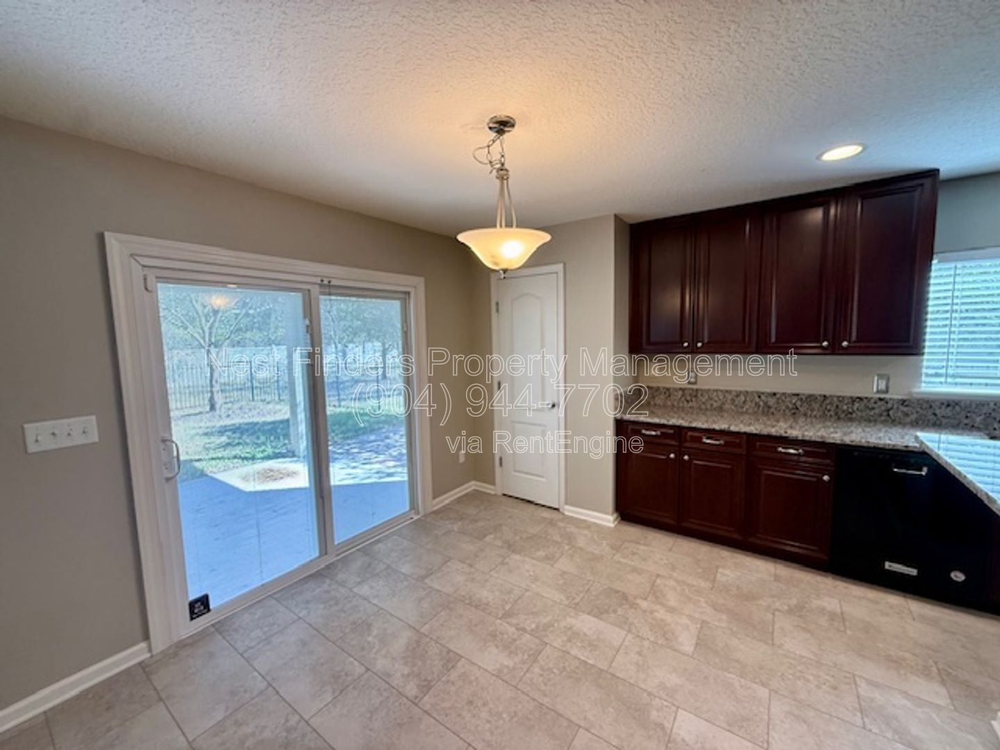 Stunning 3 bedroom, 2.5 bathroom home for rent in Mill Creek Landing in St Johns County! property image