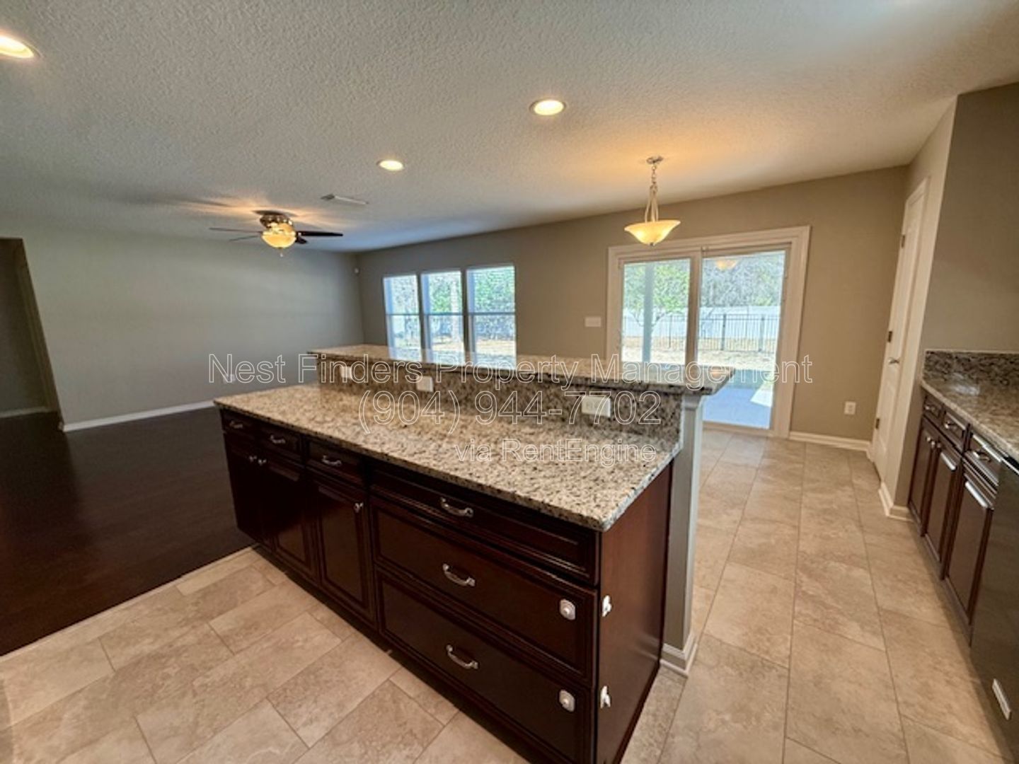 Stunning 3 bedroom, 2.5 bathroom home for rent in Mill Creek Landing in St Johns County! property image