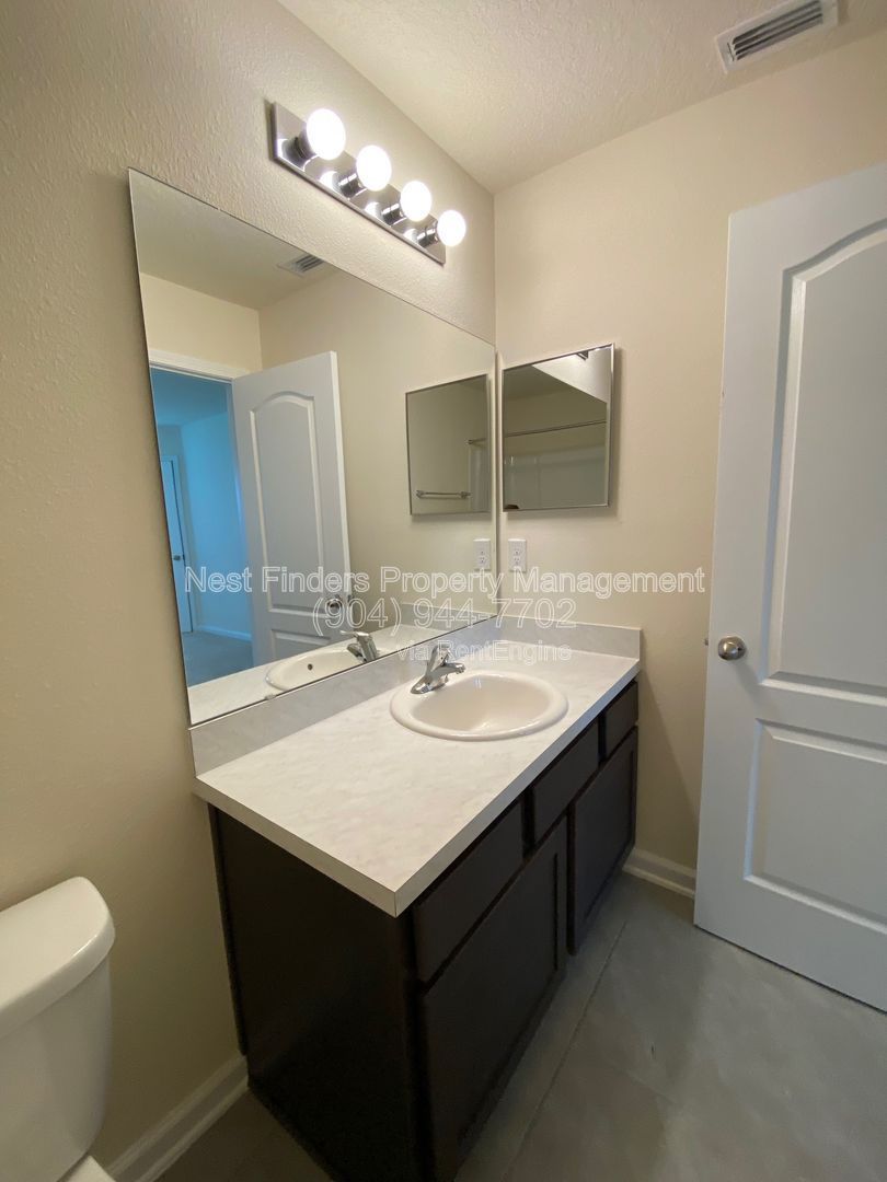 Beautiful townhome for rent in BayPointe North! property image