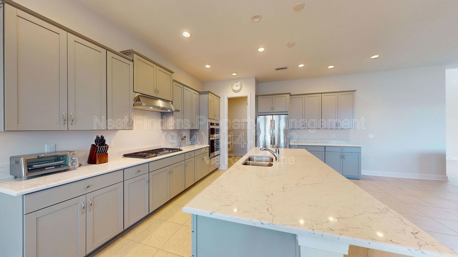 Stunning lakefront home for rent in Beacon Lake! property image