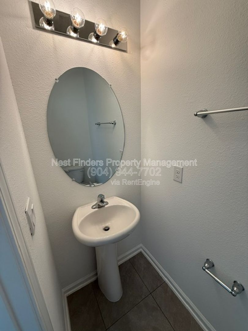 Beautiful 3 bedroom townhome for rent in Equinox! property image