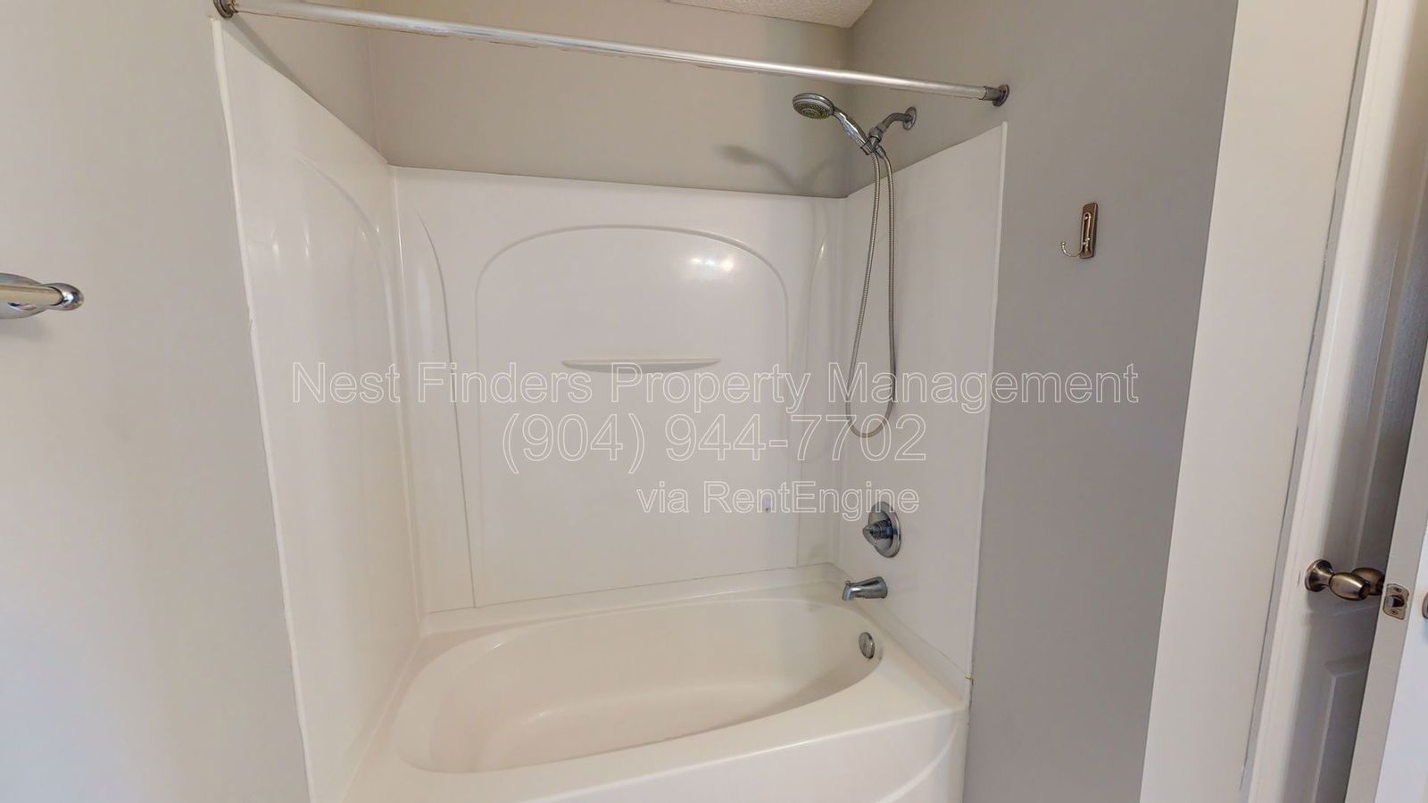 Beautiful townhome in Crossings at Cypress Trace! property image