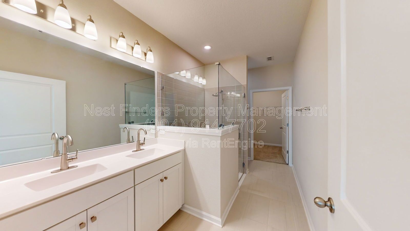 Stunning 3 bedroom, 2 bathroom townhome for rent in Beacon Lake property image