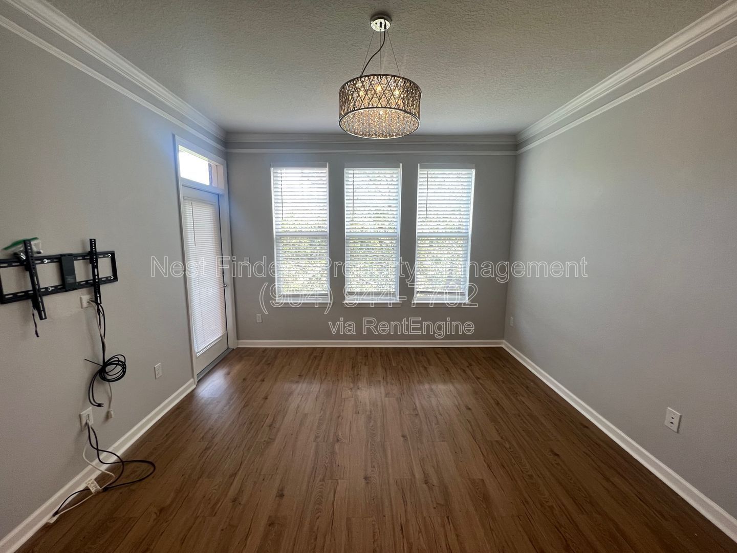 Beautiful and spacious 1 bedroom, 1 bathroom in the heart of the St Johns Town Center in Esplanade! property image