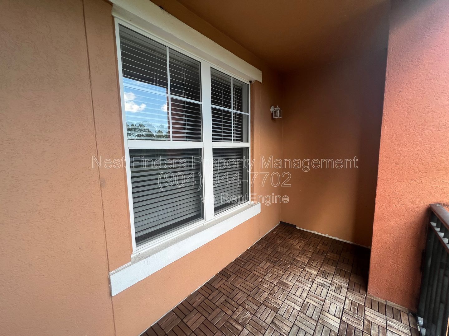 Beautiful and spacious 1 bedroom, 1 bathroom in the heart of the St Johns Town Center in Esplanade! property image