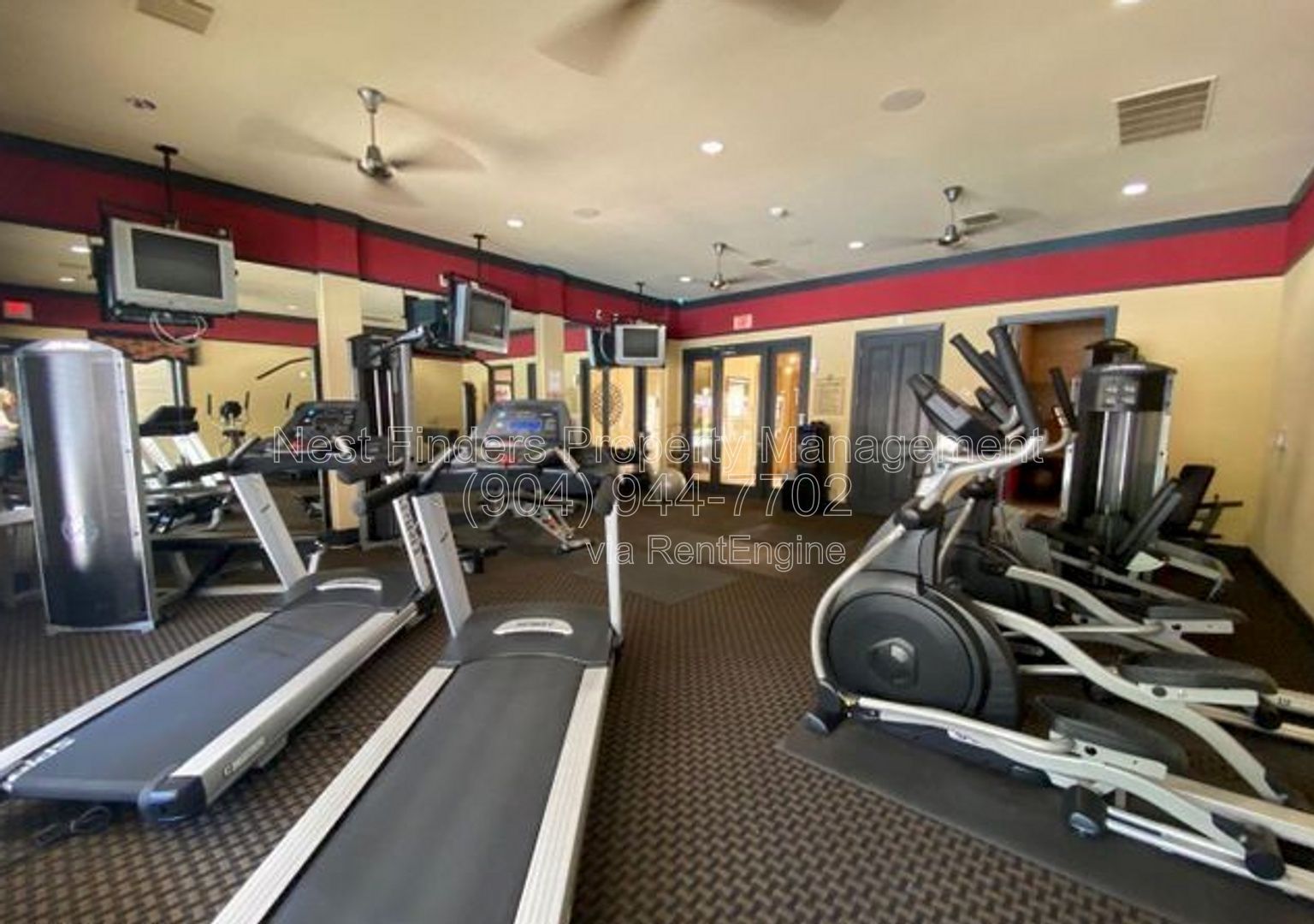 Beautiful and spacious 1 bedroom, 1 bathroom in the heart of the St Johns Town Center in Esplanade! property image