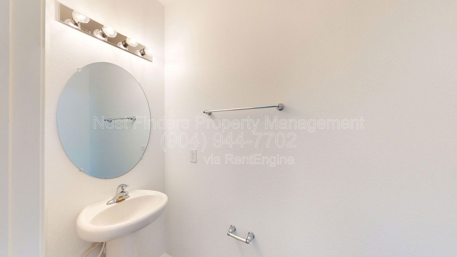 Beautiful townhome for rent in Equinox East property image