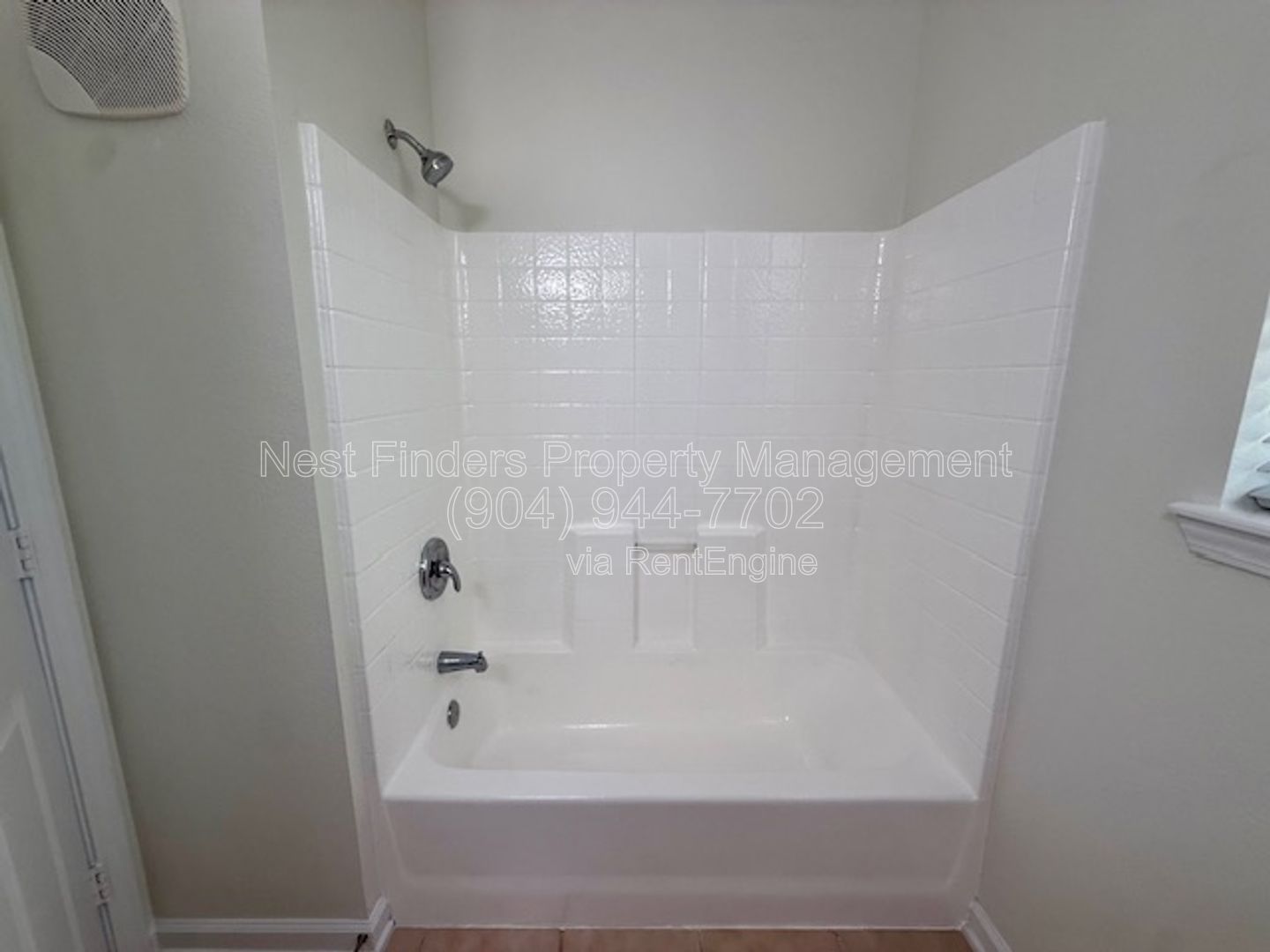 Nice 3-bedroom, 2-bath condo for rent in the gated community of Stonebridge. property image