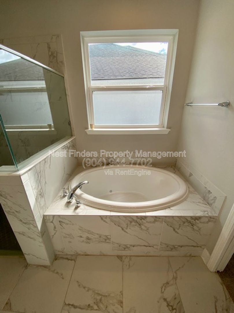 Beautiful 3 bedroom, 2 bathroom home for rent in Pioneer Village in Nocatee! property image