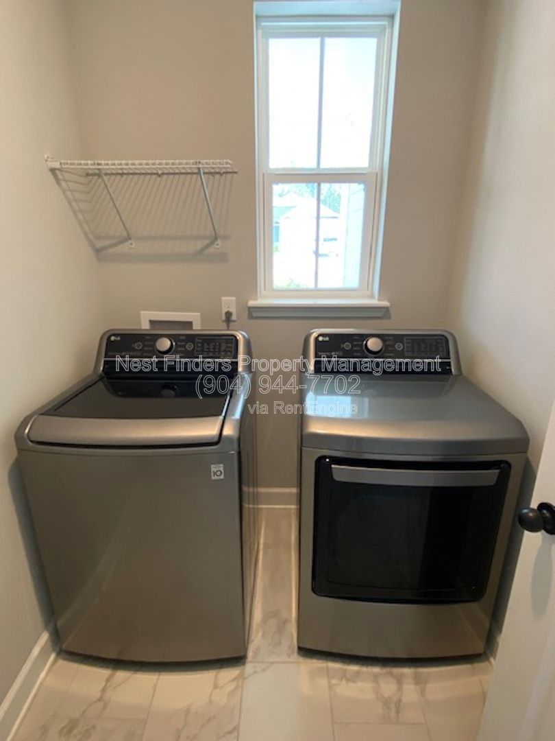 Beautiful 3 bedroom, 2 bathroom home for rent in Pioneer Village in Nocatee! property image