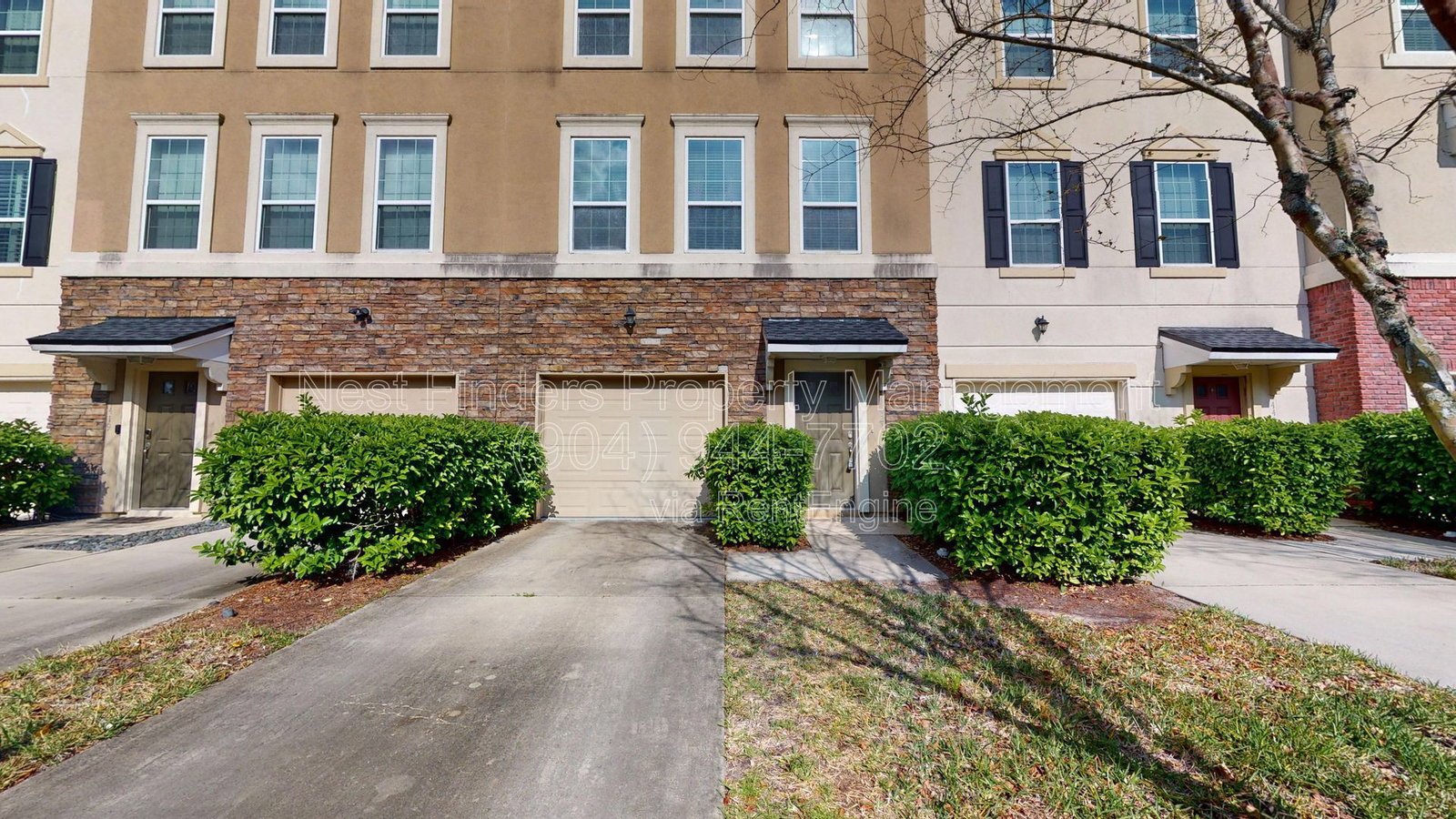 Large 3 story townhome in the heart of the St Johns Town Center! property image