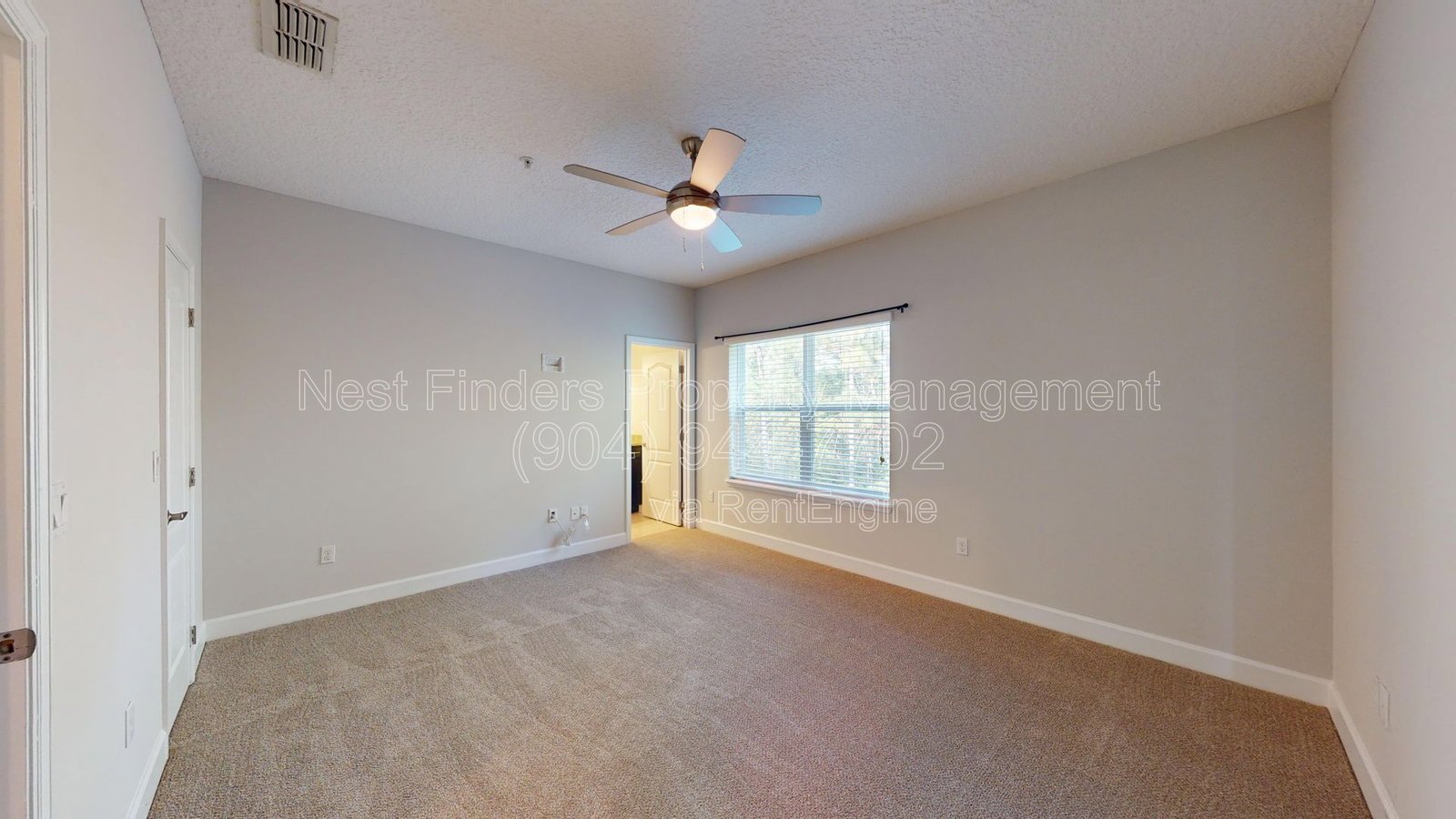 Large 3 story townhome in the heart of the St Johns Town Center! property image