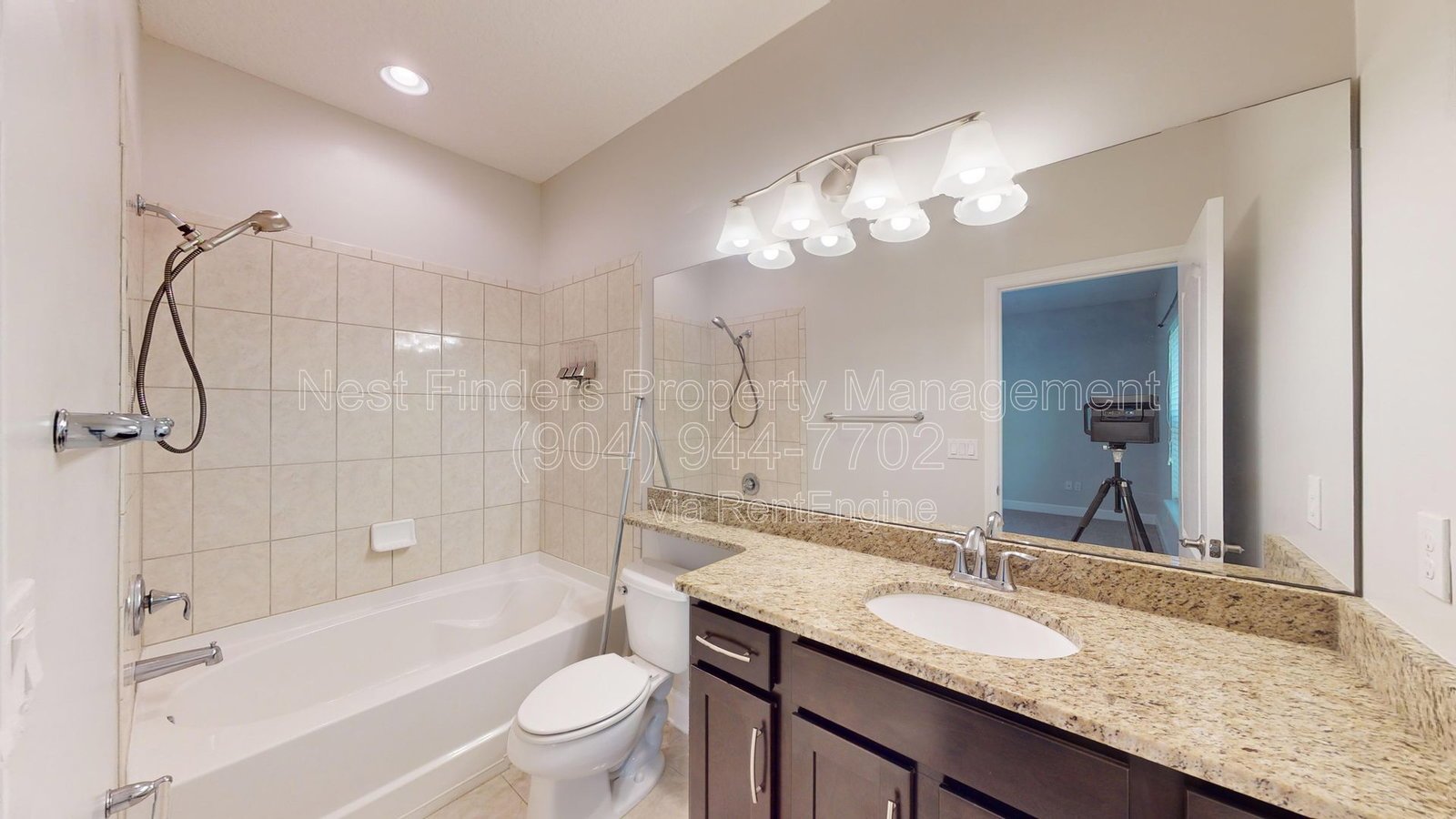 Large 3 story townhome in the heart of the St Johns Town Center! property image
