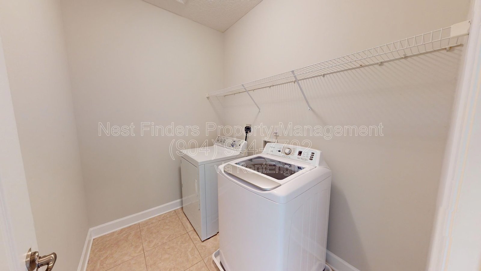 Large 3 story townhome in the heart of the St Johns Town Center! property image