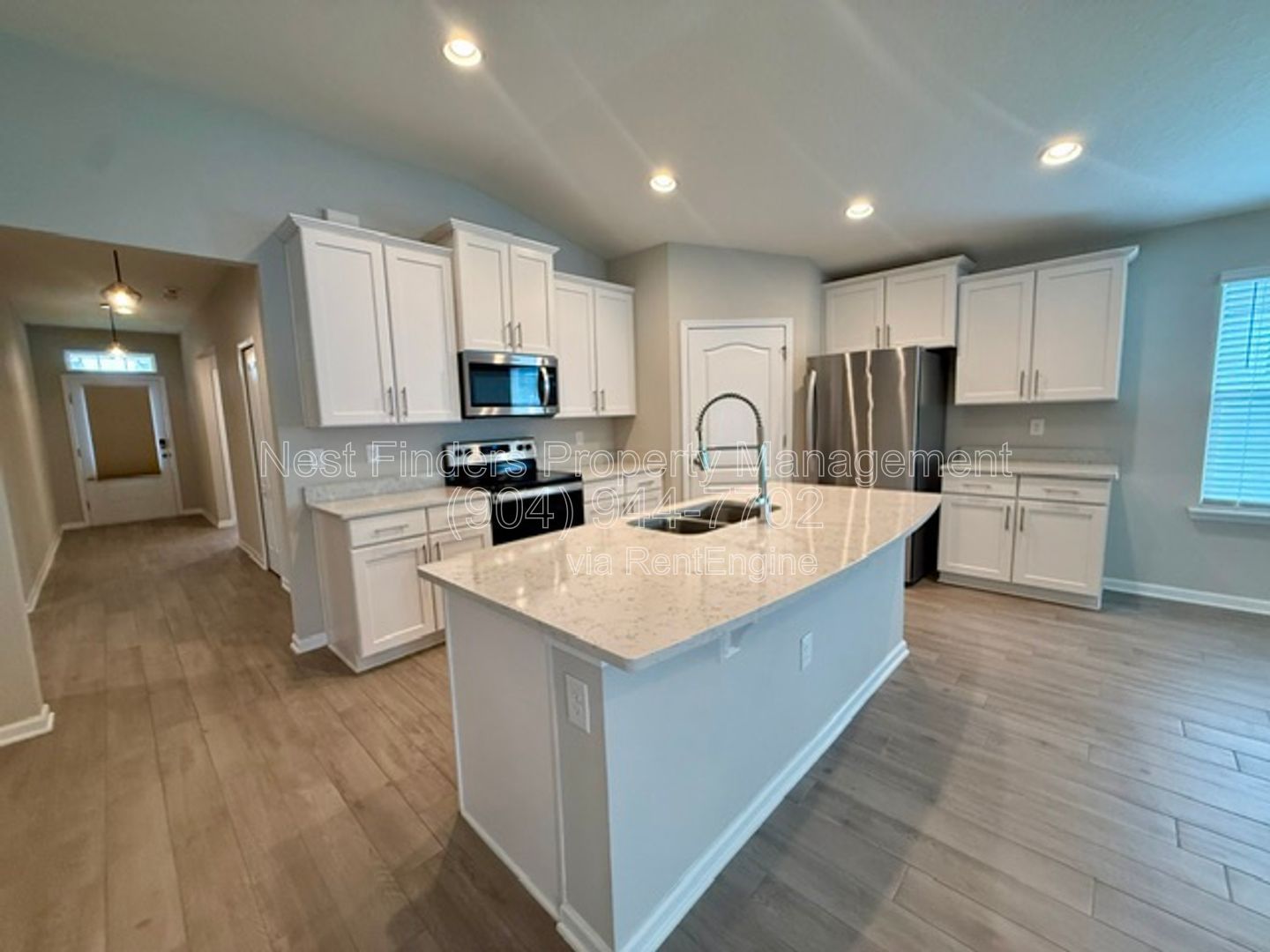 Beautiful 4 bedroom rental available in Alta Lakes! property image