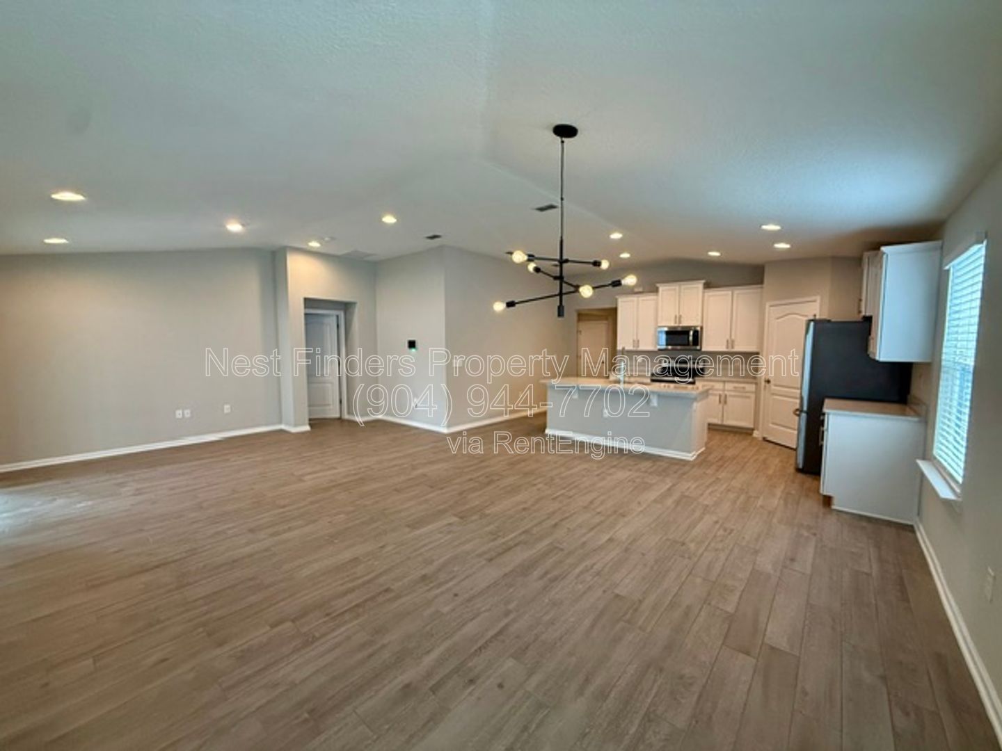 Beautiful 4 bedroom rental available in Alta Lakes! property image