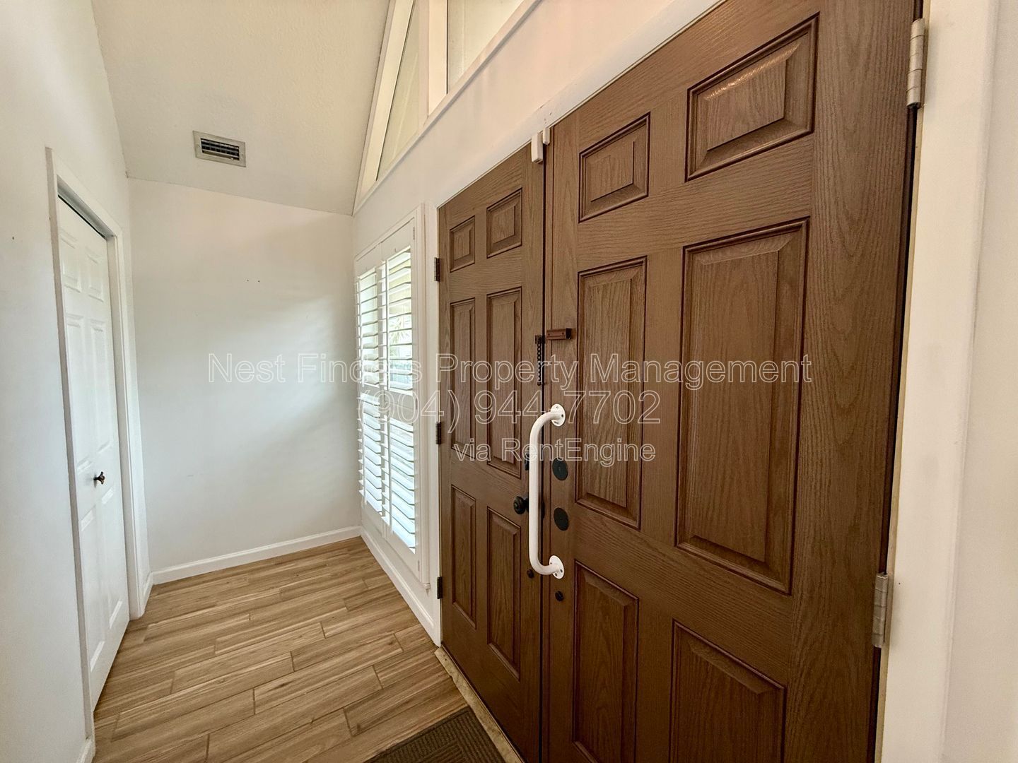 Enjoy a Florida POOL home lifestyle in this beautifully updated, all-brick home tucked away on a cul-de-sac with a FULLY-FENCED yard property image