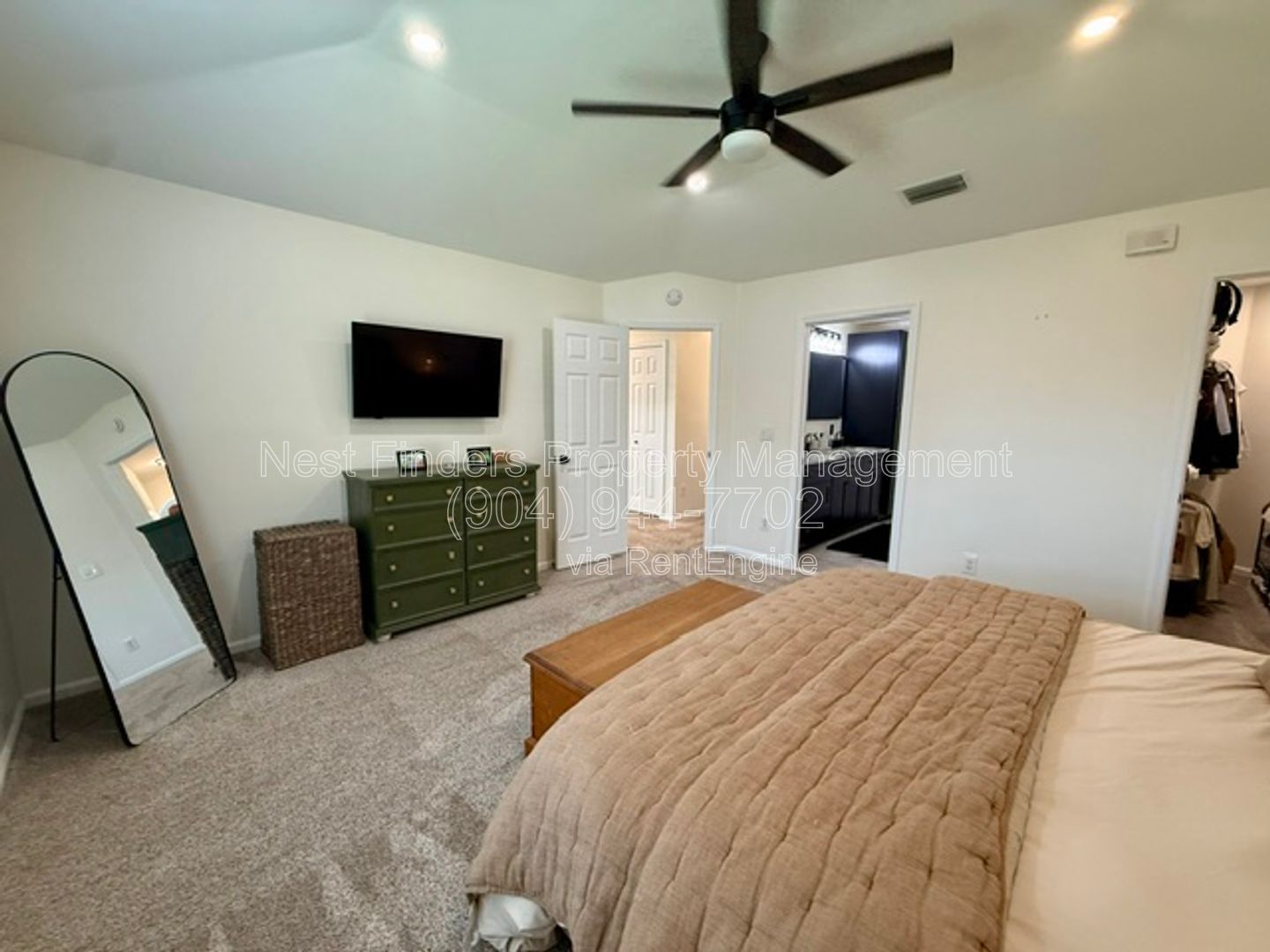 Nice 3 bed + den home rental! property image