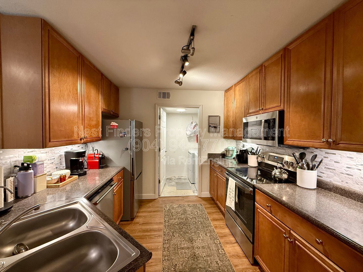 Beautiful 1-bedroom, 1-bathroom ground-floor end-unit condo located in the desirable Ocean Grove community of Ponte Vedra Beach property image
