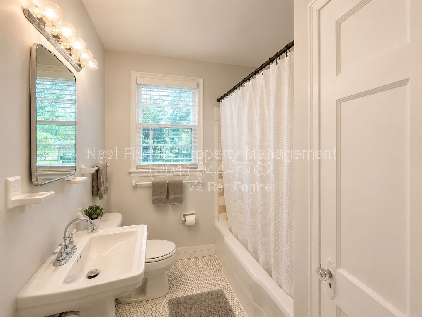 Charming and beautifully updated 3-bedroom, 1-bath home located in the heart of Riverside! property image