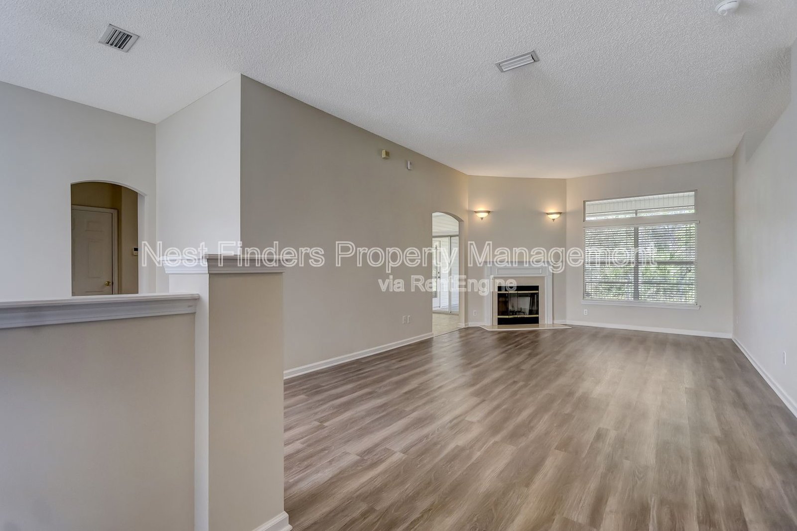 Julington Creek Plantation Beauty!    Great Neighborhood and Schools! property image