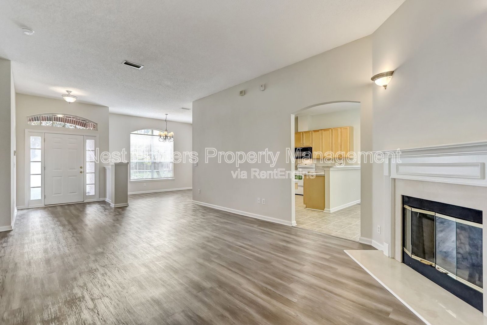 Julington Creek Plantation Beauty!    Great Neighborhood and Schools! property image