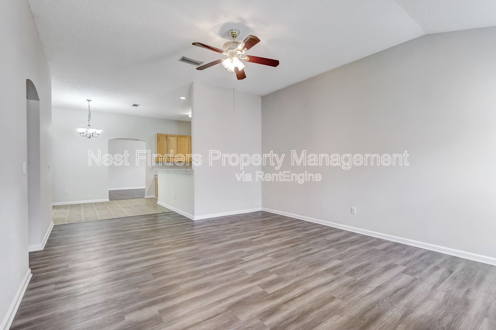 Julington Creek Plantation Beauty!    Great Neighborhood and Schools! property image