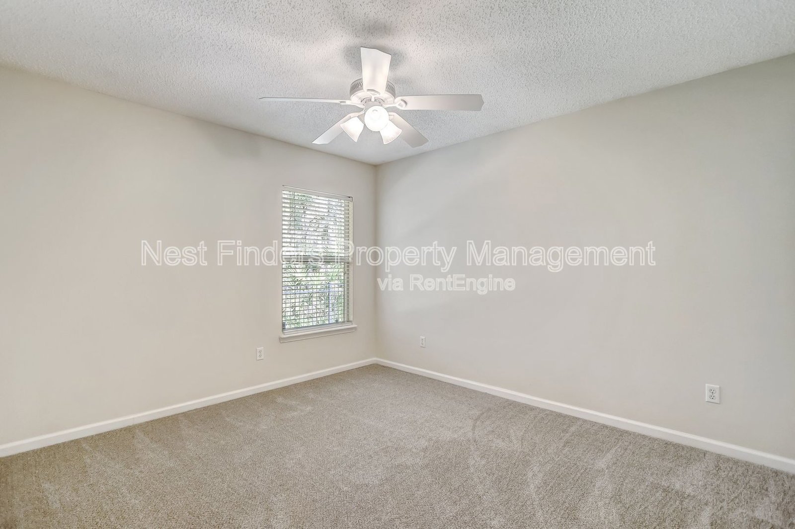Julington Creek Plantation Beauty!    Great Neighborhood and Schools! property image