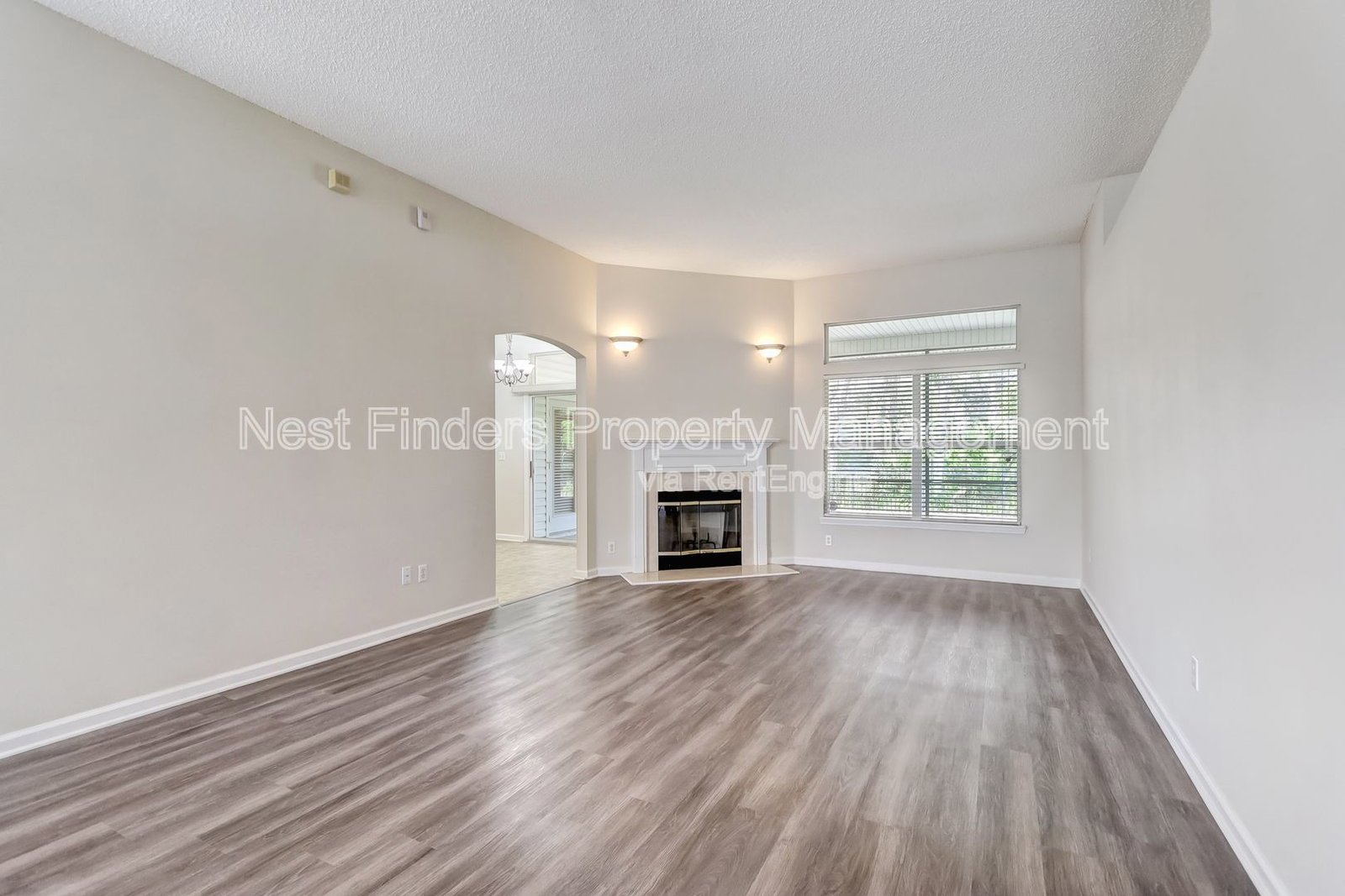 Julington Creek Plantation Beauty!    Great Neighborhood and Schools! property image