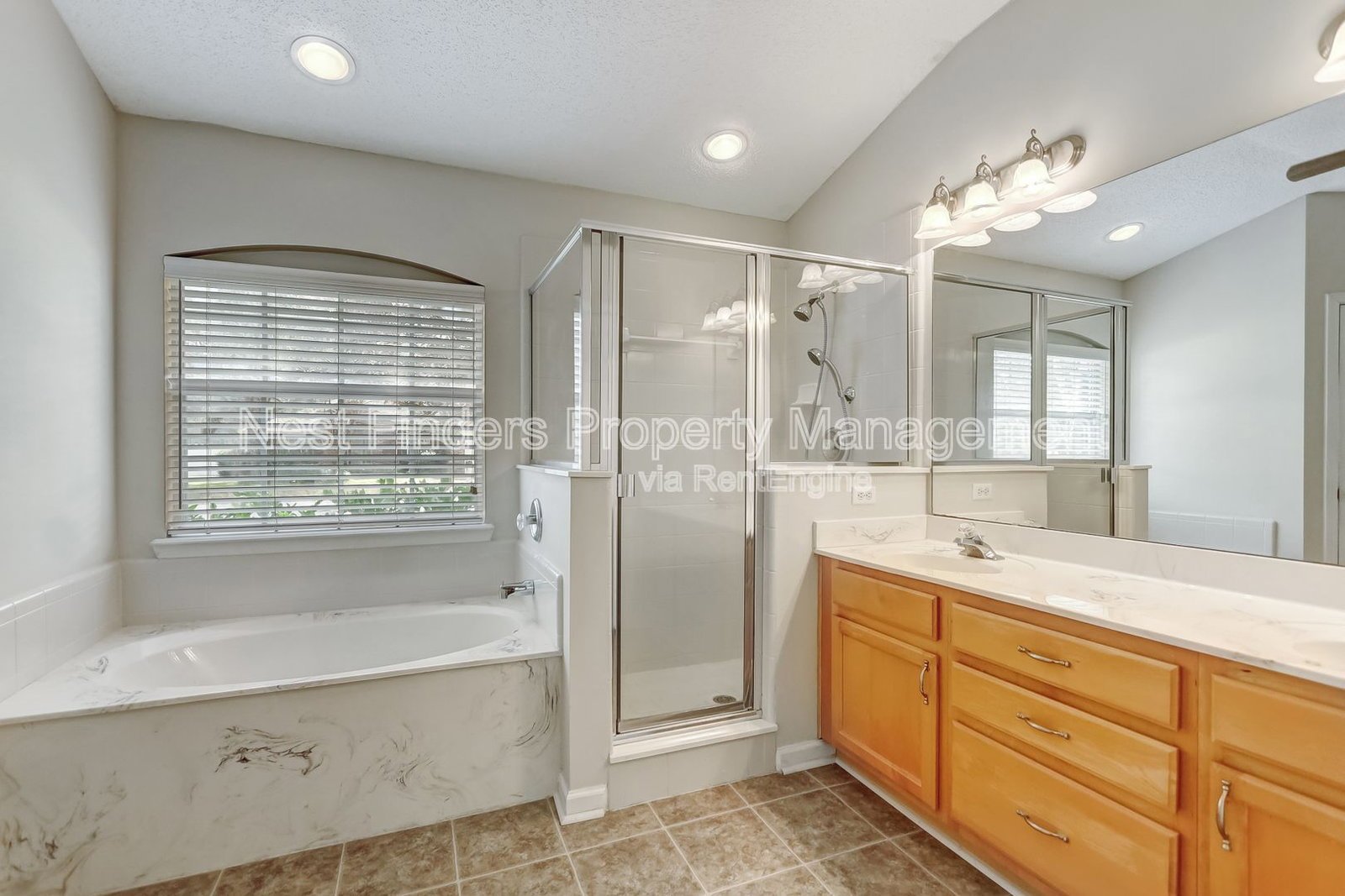 Julington Creek Plantation Beauty!    Great Neighborhood and Schools! property image
