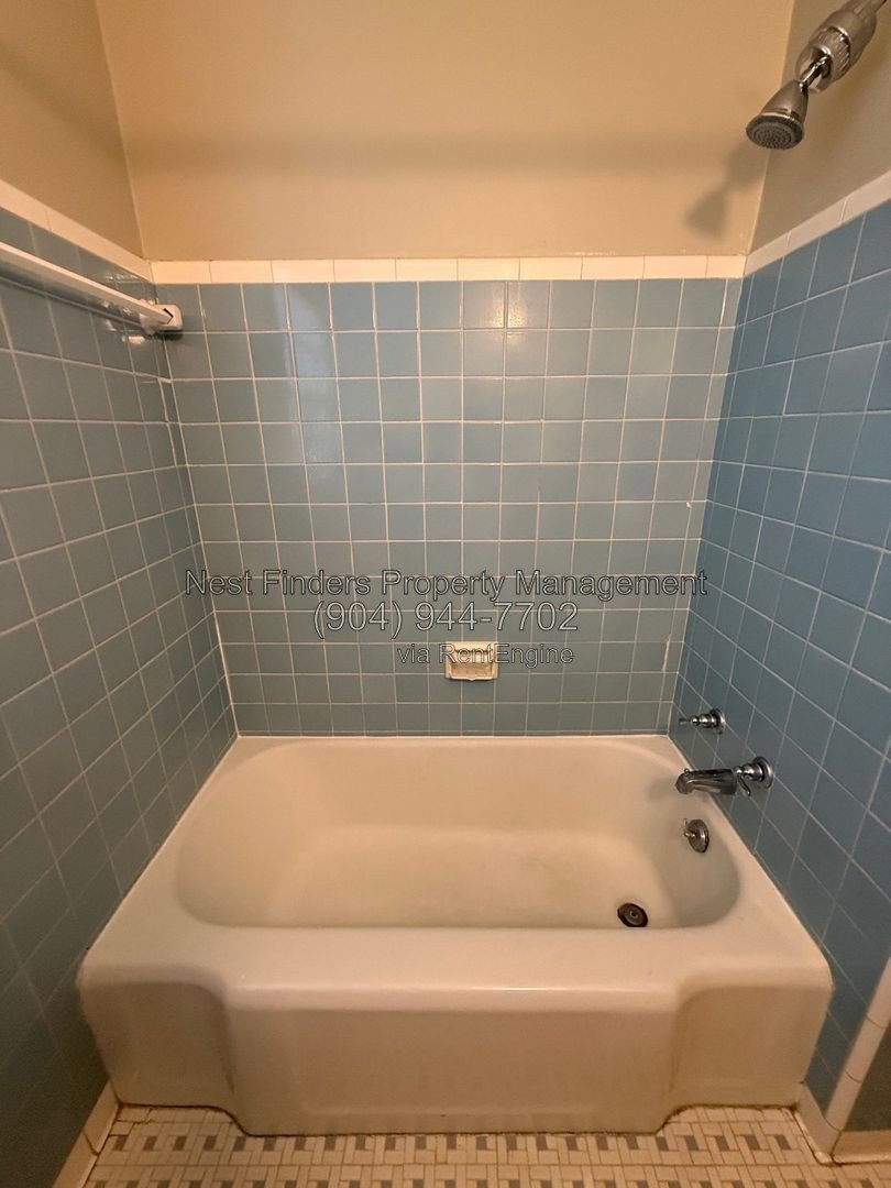 Charming 1-Bedroom Apartment in Historic Riverside property image
