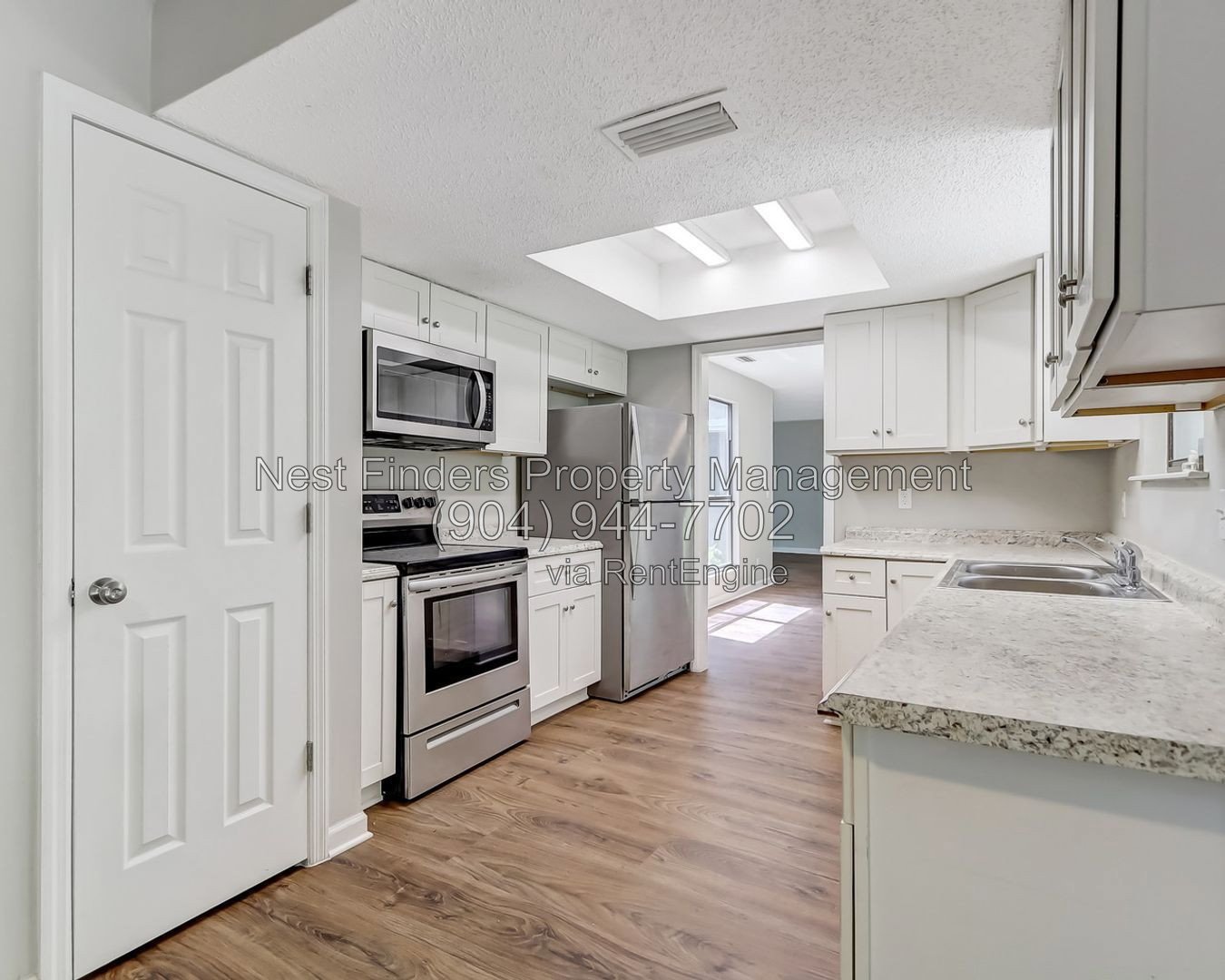 Beautifully redone 4 bedroom, 2 bathroom home for rent in the heart Mandarin! property image