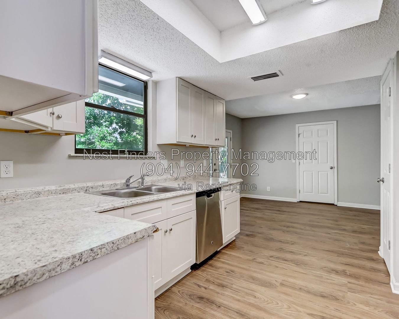 Beautifully redone 4 bedroom, 2 bathroom home for rent in the heart Mandarin! property image