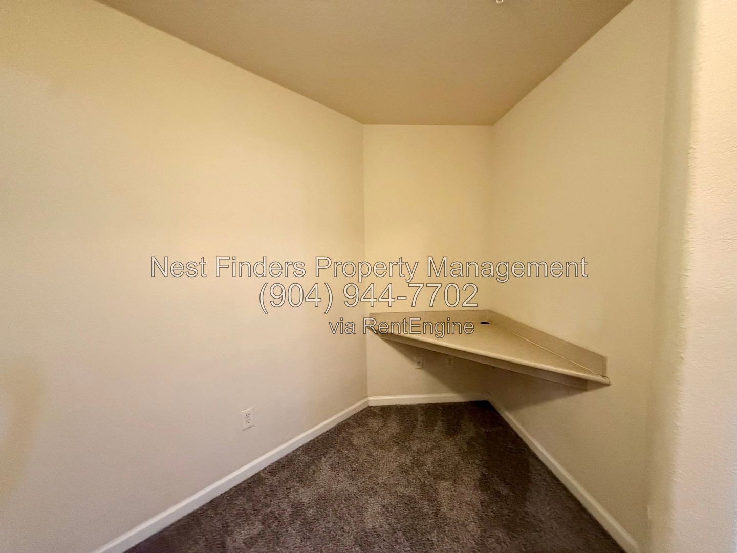 Nice 2 bedroom, 2 bathroom condo for rent in the Gardens of Bridgehampton property image
