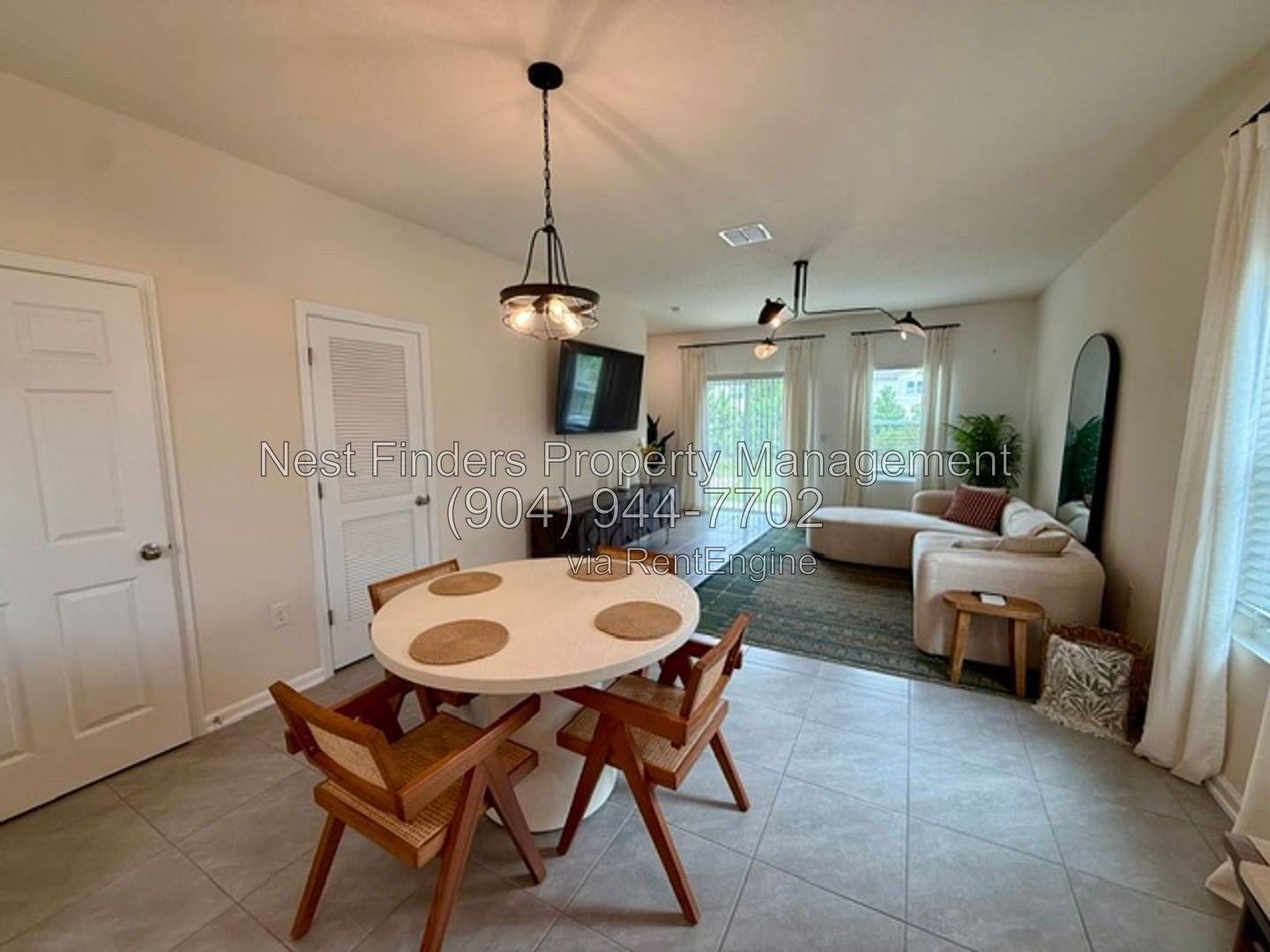 Beautiful 3-Bedroom Townhome for Rent in Waterford Lakes at Silverleaf! property image