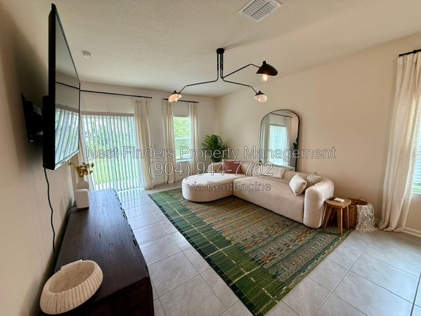 Beautiful 3-Bedroom Townhome for Rent in Waterford Lakes at Silverleaf! property image
