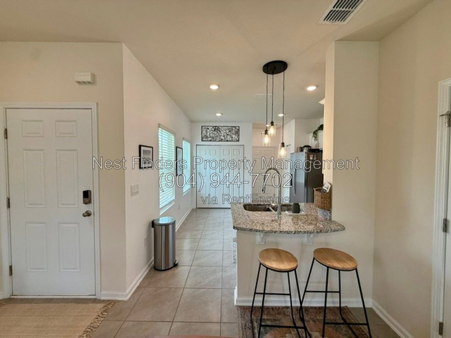 Beautiful 3-Bedroom Townhome for Rent in Waterford Lakes at Silverleaf! property image