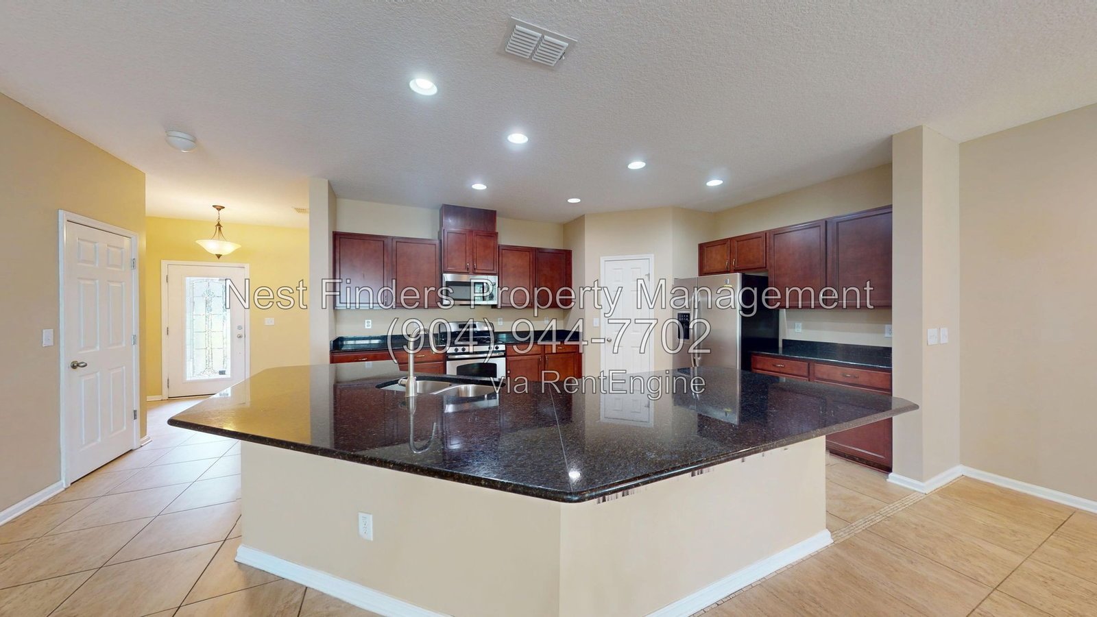 Beautiful 4 bedroom, 2.5 bathroom home in Greenleaf Village at Nocatee! property image