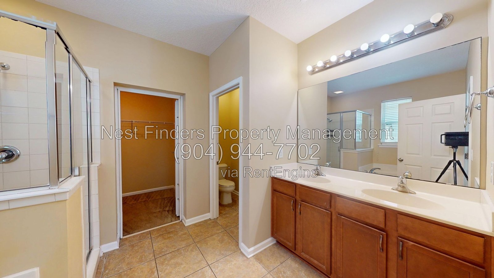 Beautiful 4 bedroom, 2.5 bathroom home in Greenleaf Village at Nocatee! property image