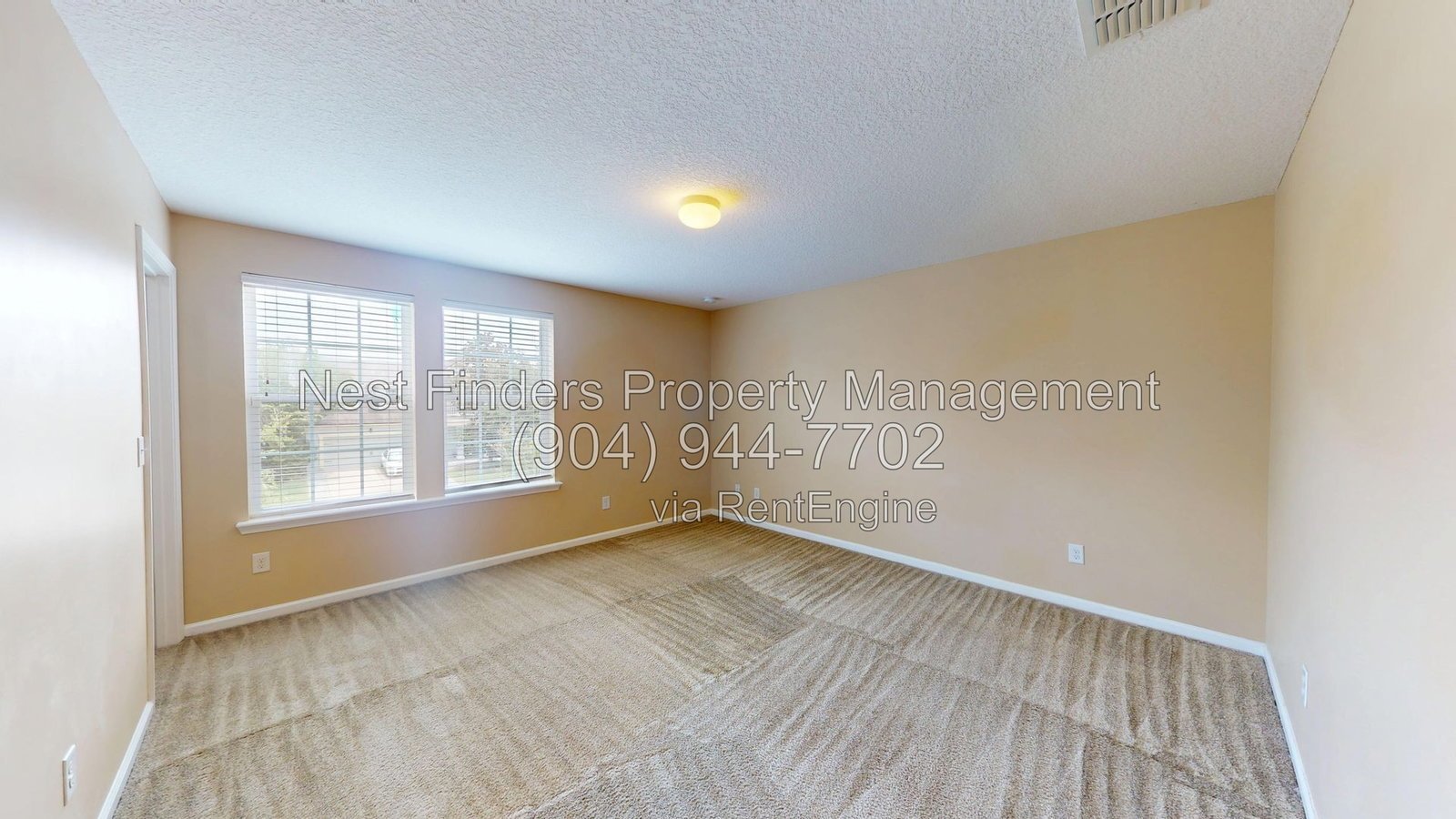 Beautiful 4 bedroom, 2.5 bathroom home in Greenleaf Village at Nocatee! property image
