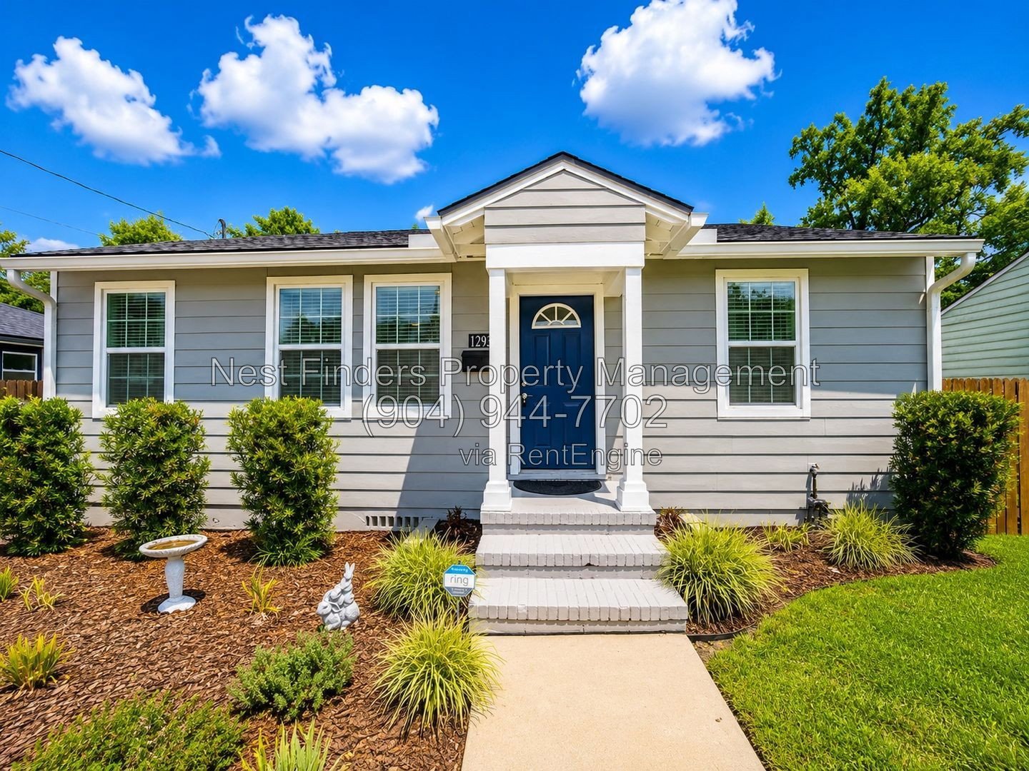 Completely renovated 2-bedroom, 1-bathroom home with a dedicated office space and a large, fully fenced yard! property image