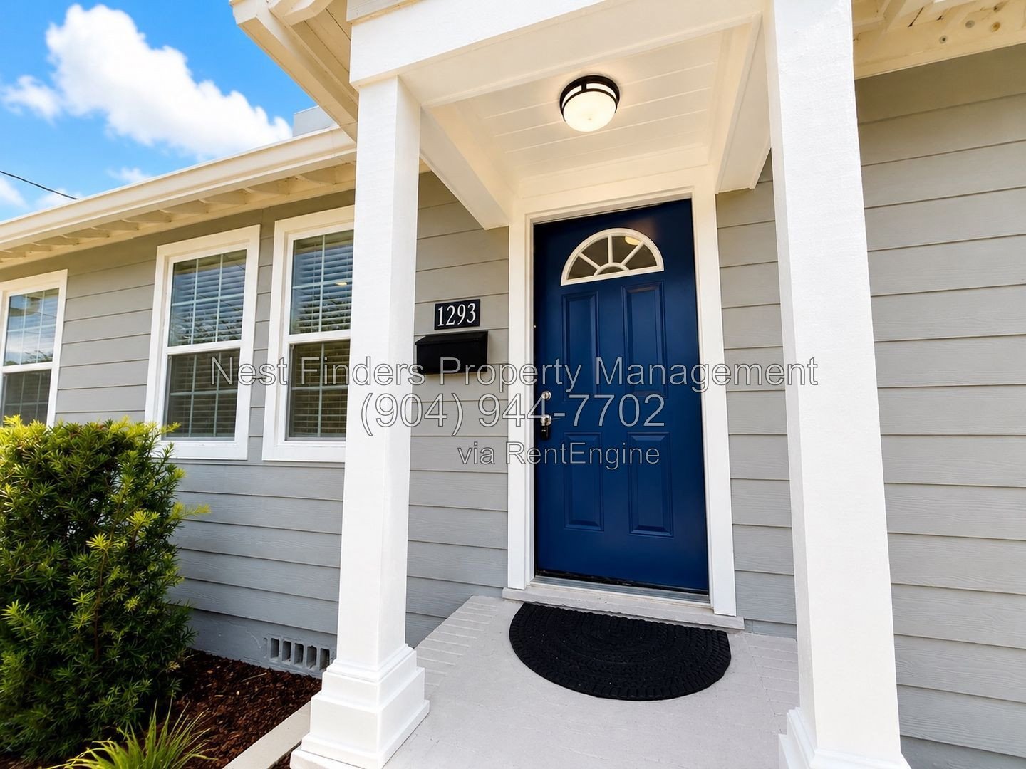 Completely renovated 2-bedroom, 1-bathroom home with a dedicated office space and a large, fully fenced yard! property image