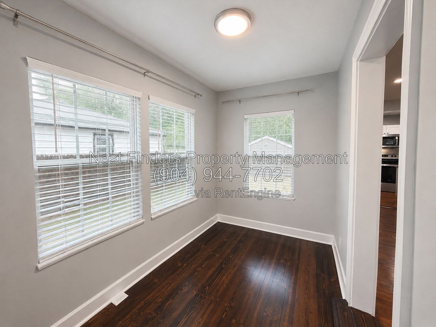 Completely renovated 2-bedroom, 1-bathroom home with a dedicated office space and a large, fully fenced yard! property image