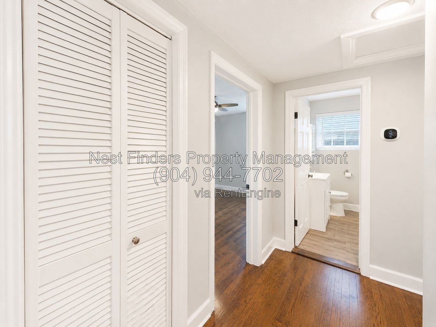 Completely renovated 2-bedroom, 1-bathroom home with a dedicated office space and a large, fully fenced yard! property image