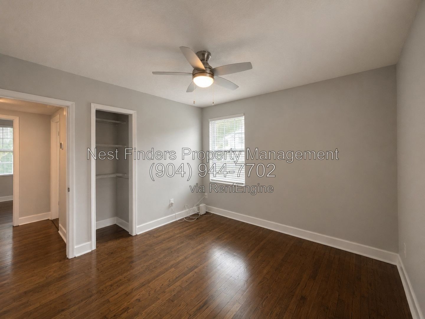 Completely renovated 2-bedroom, 1-bathroom home with a dedicated office space and a large, fully fenced yard! property image