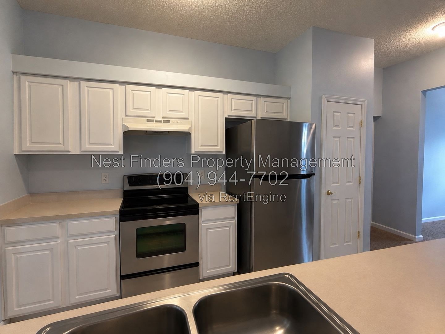 Well-maintained, freshly painted, one-owner home in the highly sought-after Julington Creek Plantation property image